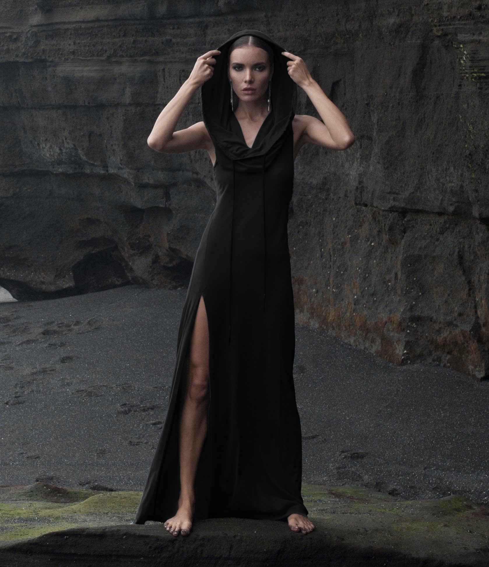 Makaira Dress
